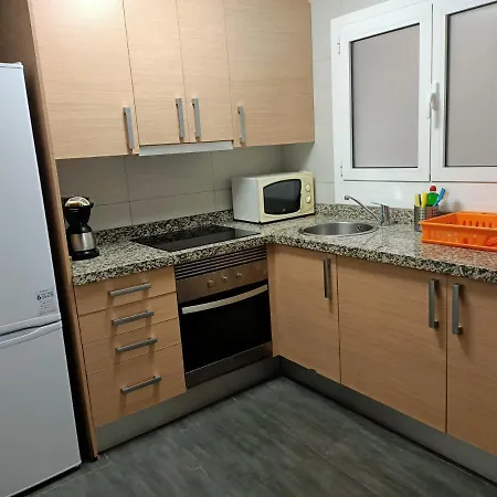 Piso Jover En Primera Linea Del Mar !!