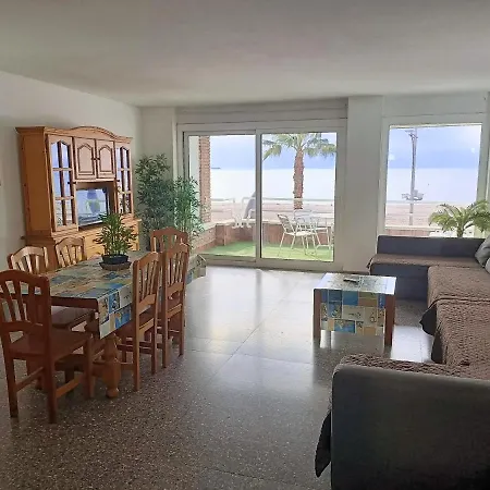 Piso Jover Mayores De 25 Anos !! Apartment Lloret de Mar