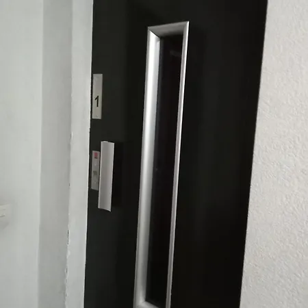 Piso Jover En Primera Línea Del Mar !! * Lloret de Mar
