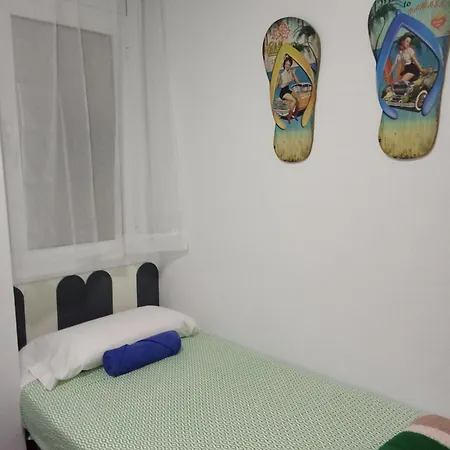Piso Jover En Primera Línea Del Mar !!