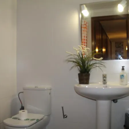 Apartment Piso Jover Mayores De 25 Anos !! *
