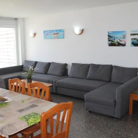Piso Jover Mayores De 25 Anos !! Apartment Lloret de Mar