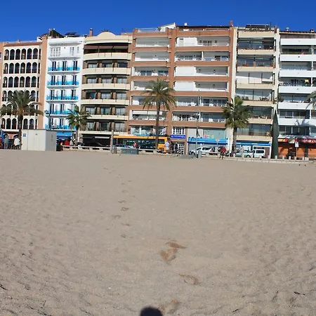 Piso Jover Mayores De 25 Anos !! Lloret de Mar