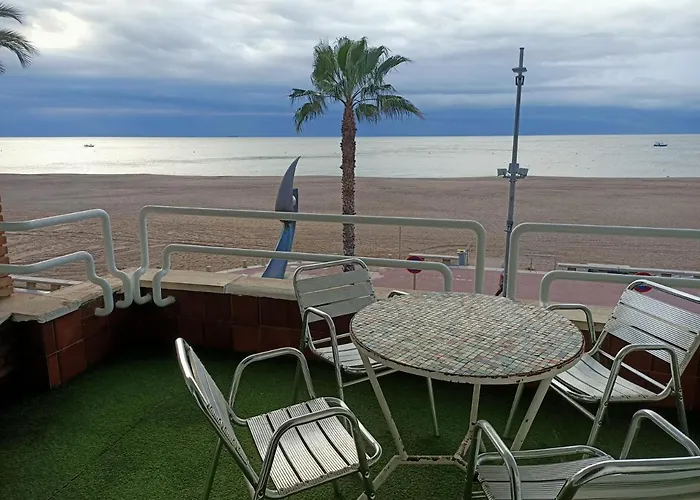 Piso Jover En Primera Linea Del Mar !! 公寓 滨海略雷特